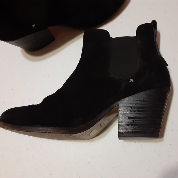 Rag & Bone New York Black Suede Chelsea Ankle Boots - Picture 2 of 6